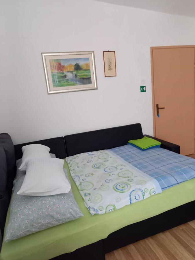 RažanacOaza公寓 外观 照片