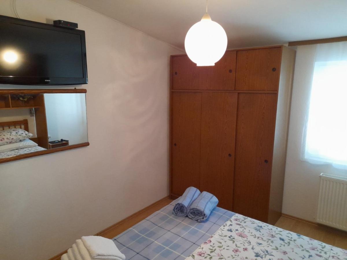 RažanacOaza公寓 外观 照片